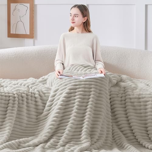 BEDELITE Ribbed Fleece Throw Blanket for Couch, Light Grey, 50"x70" - Image 6