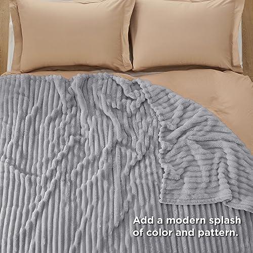 Bedsure Soft Queen Size Blanket for Bed Light Grey 90"x90" - Image 6