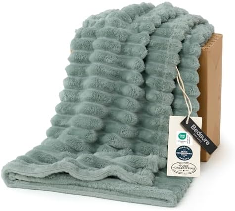 Bedsure Soft Sage Green Throw Blanket for Couch Decor Gifts 50"x60" by BEDSURE