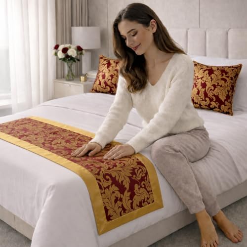 Jacquard Bed Runner Set with 2 Pillow Covers, No Filling, Bedding Decor - Image 4