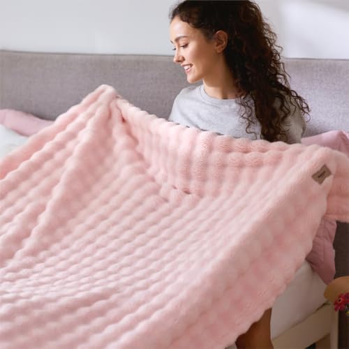 Bedsure Cloud Bubble Throw Blanket, Girls Room Decor, Pink, 50"×60" - Image 4