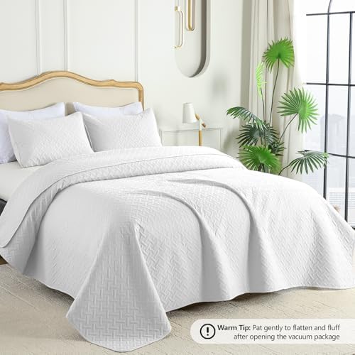 FLYMME Queen Quilt Bedding Set White Lightweight Bedspreads Full Size,Modern Style Geometric Weave Stripe Pattern,Soft Microfiber Bed Coverlet for All Season (1 Quilt, 2 Shams) - Image 2