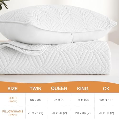 Whale Flotilla Extra Soft Queen Quilt Bedding Set, Lightweight Bedspreads - Image 4
