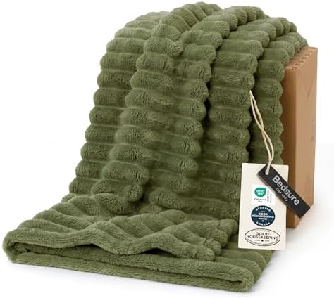 Bedsure Soft Twin Blanket for Bed Decor Gifts Moss 60"x80" by BEDSURE