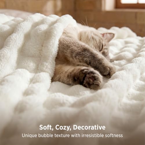 Bedsure Cloud Bubble King Throw Blanket for Bed, Off White, 108"×90" - Image 3
