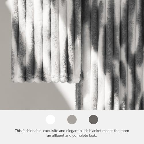 BEDELITE Ribbed Twin Blanket for Couch & Bed, Black&White, 60"x80" - Image 3