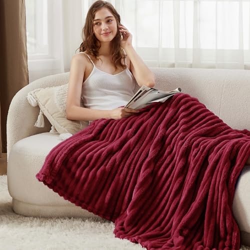 Bedsure Soft Throw Blanket for Couch Decor Gifts Deep Red 50"x60" - Image 4