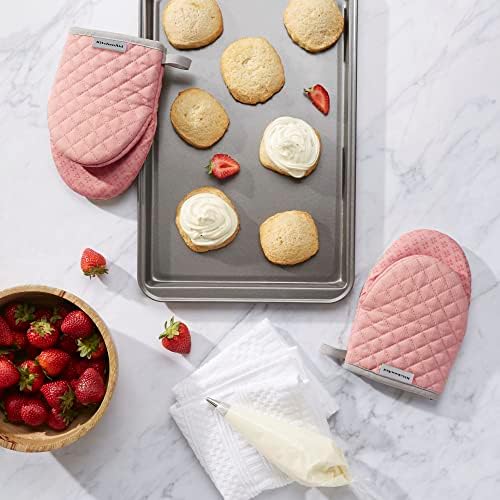 KitchenAid Asteroid Mini Oven Mitt Set, 5.5"x8", Dried Rose, 2 Piece - Image 2