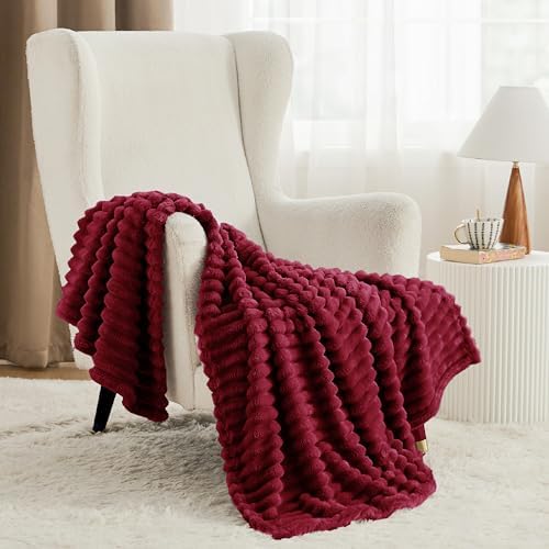 Bedsure Soft Throw Blanket for Couch Decor Gifts Deep Red 50"x60" - Image 3