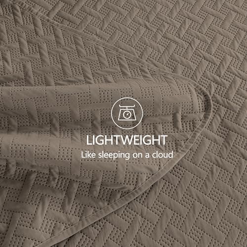 FLYMME Quilts Queen Size,Lightweight Mocha Brown Bedspreads,Basket Weave Pattern,Ultra Soft Microfiber Bed Coverlet 3 Pieces for All-Seasons (1 Quilt,2 Shams) - Image 6