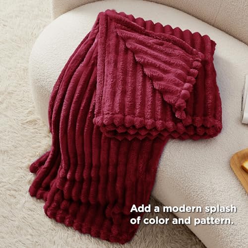 Bedsure Soft Throw Blanket for Couch Decor Gifts Deep Red 50"x60" - Image 5