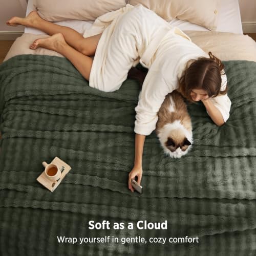 Bedsure Cloud Bubble Full Size Blanket for Bed, Olive Green, 84"×90" - Image 2