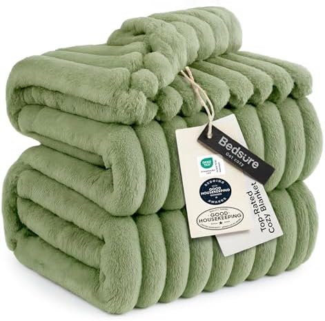 Bedsure Soft King Size Blankets for Bed Reseda Green 108"x90" by BEDSURE