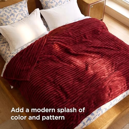 Bedsure Soft Full Size Fleece Blankets for Bed Red 84"x90" - Image 3