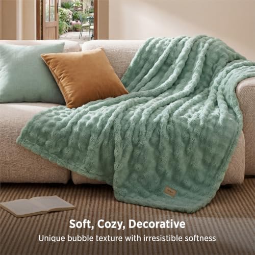 Bedsure Cloud Bubble Fleece Twin Blanket for Bed, Sage Green, 60"×80" - Image 3