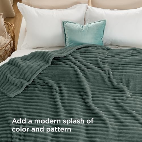Bedsure Full Size Fleece Blankets for Bed Mallard Green 84"x90" - Image 3