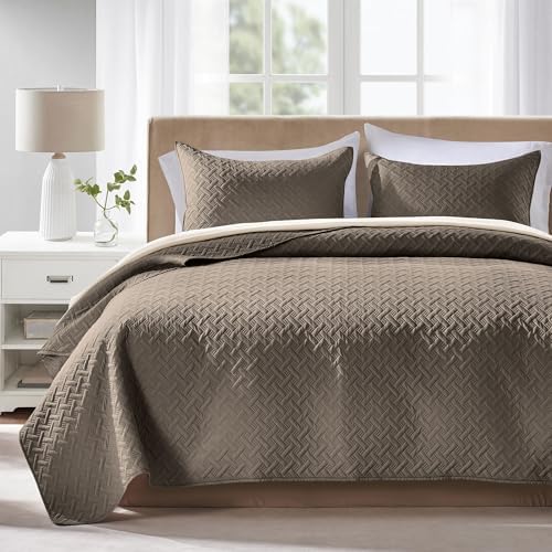 FLYMME Quilts Queen Size,Lightweight Mocha Brown Bedspreads,Basket Weave Pattern,Ultra Soft Microfiber Bed Coverlet 3 Pieces for All-Seasons (1 Quilt,2 Shams) by FLYMME