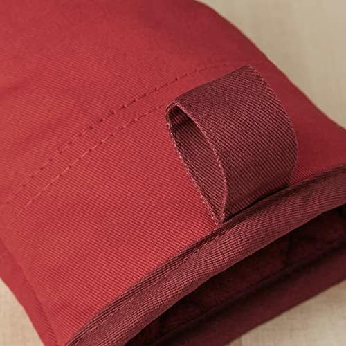 KitchenAid Beacon Two-Tone Non-Slip Oven Mitt Set, Passion Red/Bordeaux, 5.75"x13", 2 Piece - Image 4