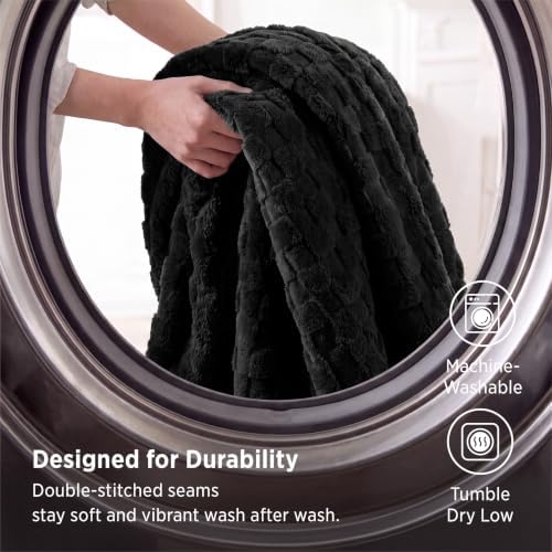 Bedsure Checkered Soft Cozy Queen Blanket for Bed, Black, 90"×90" - Image 6