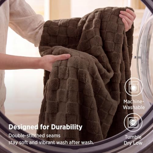 Bedsure Checkered Soft Cozy Fall Throw Blanket for Couch, Brown,50"×60" - Image 6