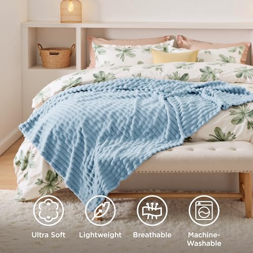 Bedsure Soft Light Blue Throw Blanket for Couch Decor Gifts 50"x60" - Image 5