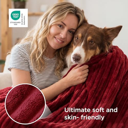 Bedsure Soft Twin XL Blanket for Bed Dorm Red 66"x90" - Image 4