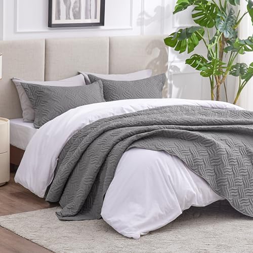 Love's cabin California King Size Quilt Bedding Set Grey Bedspread - Cal King Summer Lightweight Bedspread Comforter - Wave Pattern Coverlet for All Season - 3 Pieces (1 Quilt, 2 Pillow Shams) - Image 2