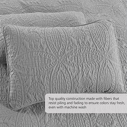 Quilt Set King/Cal King/California King Size Light Grey - Oversized Bedspread - Soft Microfiber Lightweight Coverlet for All Season - 3 Piece Includes 1 Quilt and 2 Shams, Geometric Pattern - Image 3
